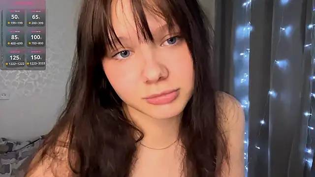 EmilyMercurial 现场XXX聊天