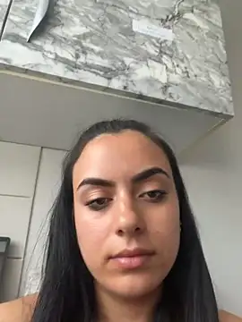 Marisa_ass Adlı Modelin Canlı XXX Sohbeti