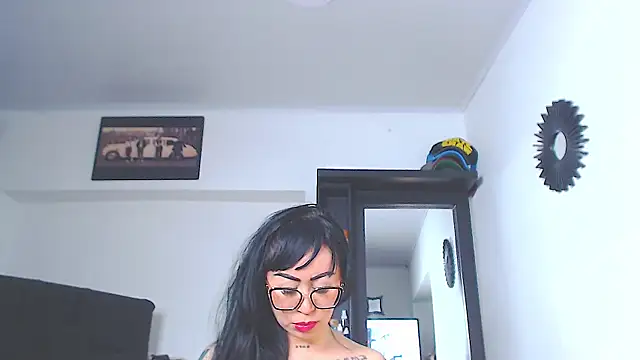 Vicky_hotmilf – Live XXX-chat