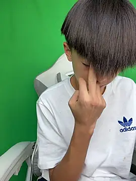 DD-101's Live XXX Chat
