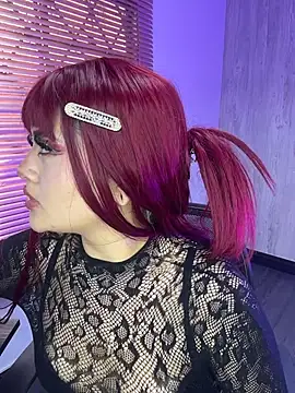 lya_nekko_ Adlı Modelin Canlı XXX Sohbeti