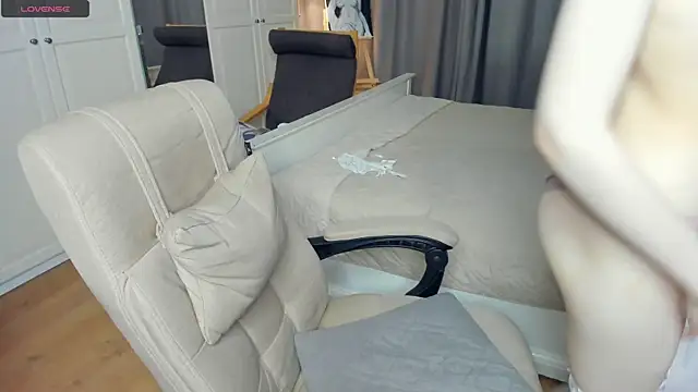 Chat XXX ao vivo de LavenderMitten