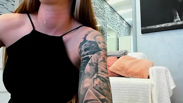 Reina_CummingsのライブXXXチャット