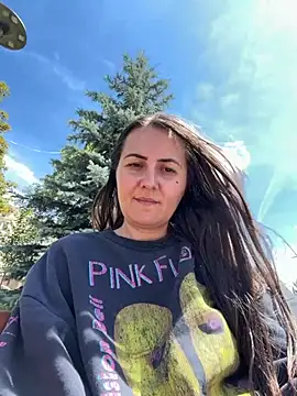 BrunetteNymph Chat XXX live