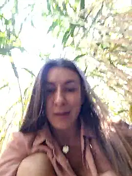XXX chat uživo modela GroaningJute