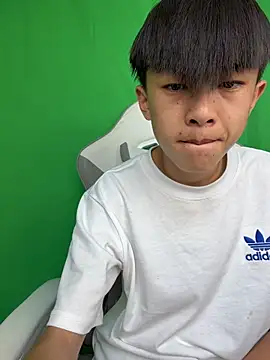 DD-101 Live XXX Chat