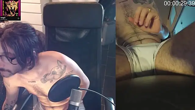 Chuck-FR Live XXX-Chat