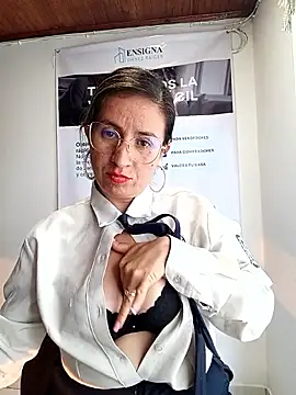 Chat +18 de Valentina--1 ao vivo