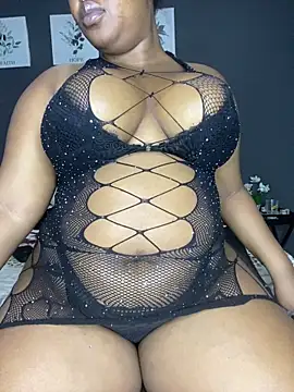 Thick_Ass_Barbiie 现场XXX聊天