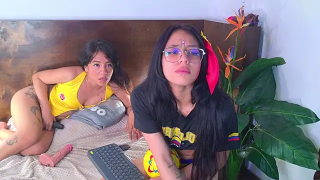 Kiara_layla Live XXX-Chat