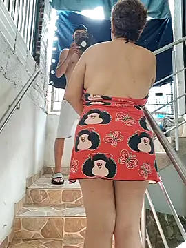 Chat +18 de HOTANDSKINNY ao vivo