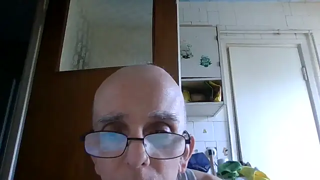 Chatroom XXX en direct de mariusica1@xh