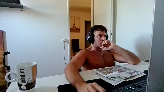alpha-hunk Live XXX-Chat