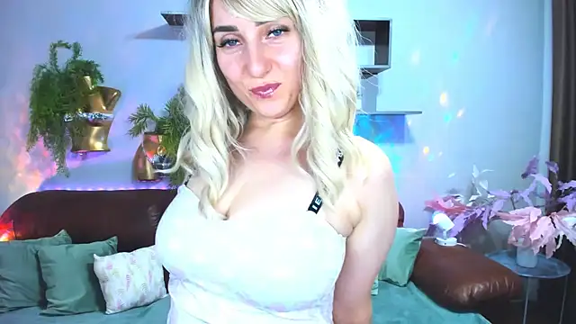 MilenaBlossom 现场XXX聊天