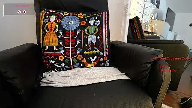 XXX chat uživo modela GingerAleMILF