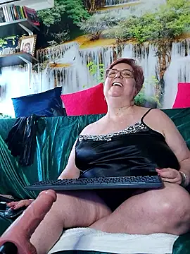 QueenPammy1 Chat XXX live