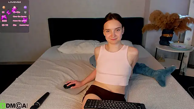 Chatroom XXX en direct de Elvienne
