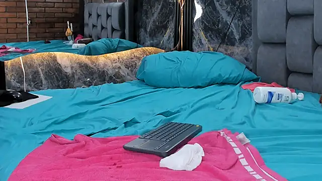دردشة Couple_Gold69 الجنسية المباشرة