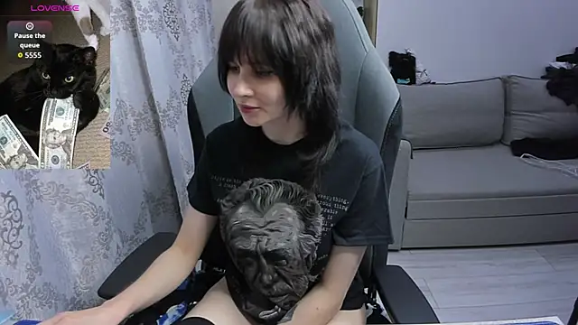 MistyDark's Live XXX Chat
