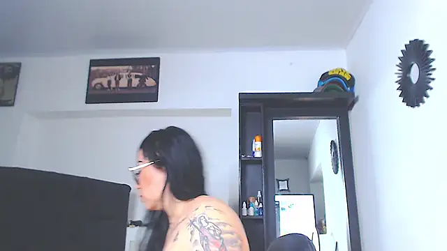 צ'אט XXX בשידור חי של Vicky_hotmilf
