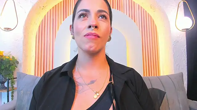 violet_scott_'s Live XXX Chat
