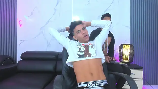Chat +18 de Kleyn_black ao vivo