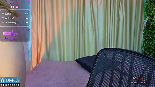 Živý XXX chat nena_cupcake_