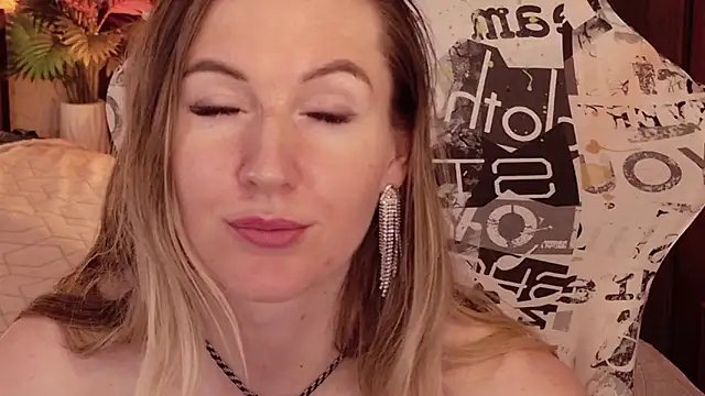 Živý XXX chat Hello_Lisha