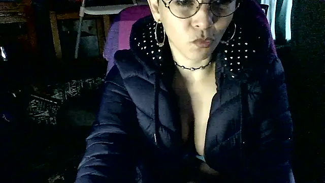 Lulypsicologasexual Chat XXX in diretta