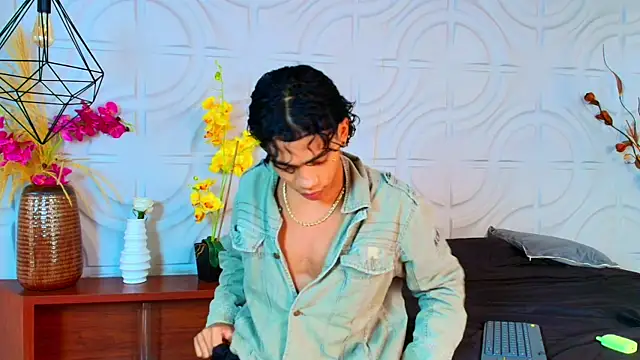 AlanCutee Webcam-Show