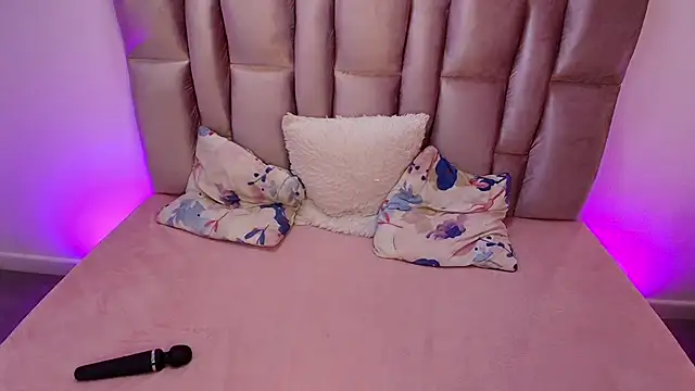 Živý XXX chat NikyBrookss