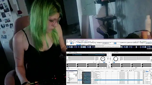 Green_angel Chat XXX in diretta