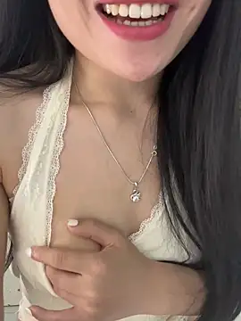 Lilyy_babyy 现场聊天室