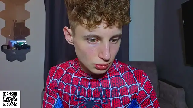 crispinvern Live XXX chat