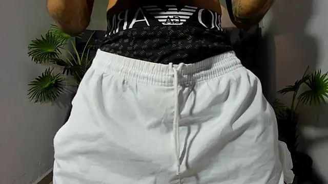 Salomon_koude's Live XXX Chat