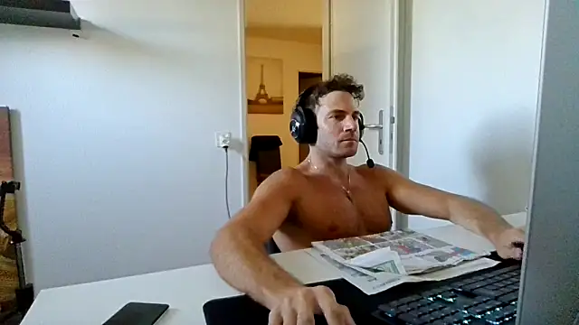 alpha-hunk's Live XXX Chat