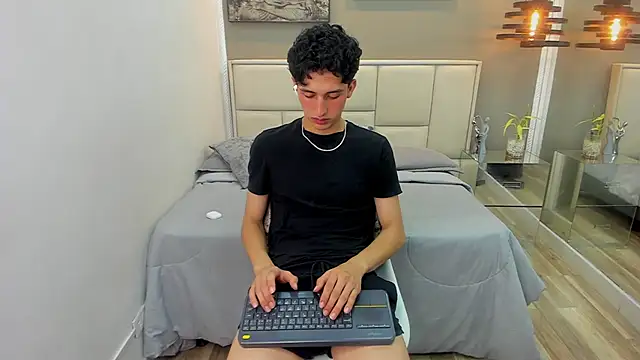 thom_ames Live XXX Chat