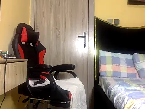 BOOTY_BANGERxxx 现场聊天室