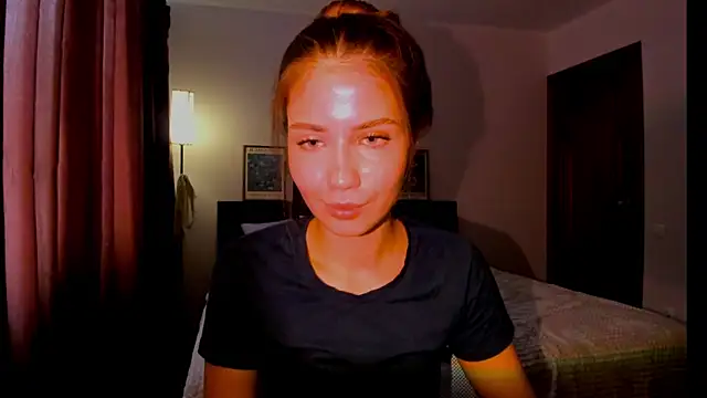 Aurora_Glow21 Chat XXX in diretta