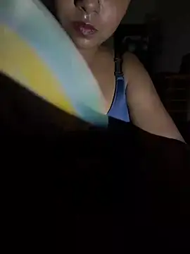 cute_girl_99 现场聊天室
