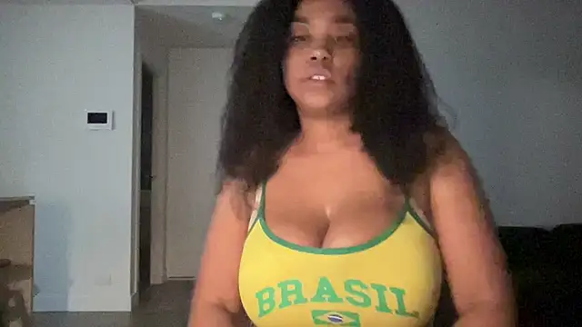 Chat +18 de godnessvenusx ao vivo