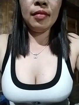 Lya_hott 现场XXX聊天
