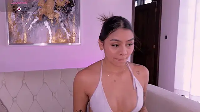Czat XXX na żywo – AllyJensen
