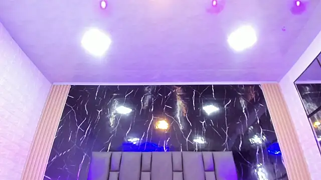 BustyGlown Live XXX chat