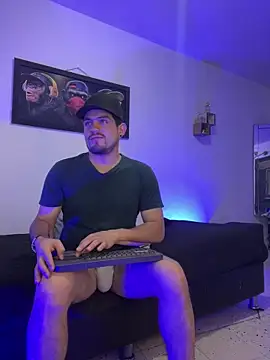 williamsmiiths16 live XXX chat