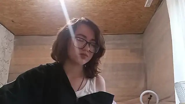 OliviaMoment's Live XXX Chat