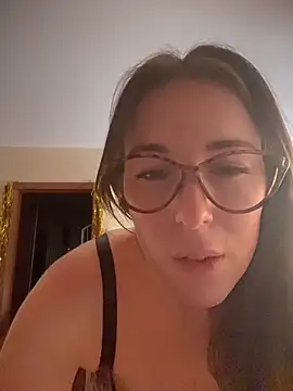MommmyYummy 现场XXX聊天