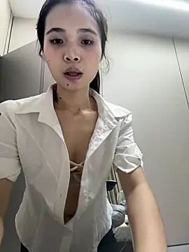 Mimiluv1234's Live XXX Chat