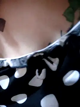 -Tara-a Live XXX-chat