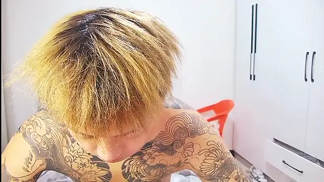Chocolates-001 – Naživo XXX chat